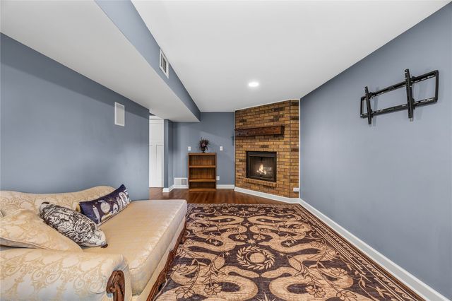3365 Tulane Ave, Iowa City, IA 52245