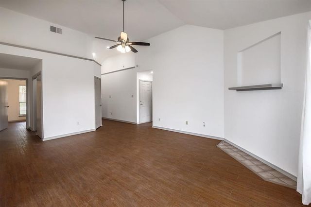 502 Eaglecreek DR, Leander, TX 78641