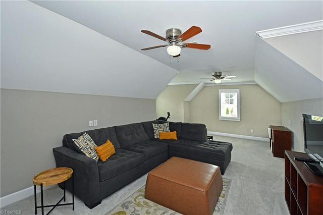 6844 Orchard Path Drive, Clemmons, NC 27012
