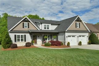 6844 Orchard Path Drive, Clemmons, NC 27012