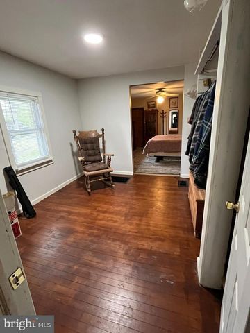 2536 BRIGADOON LN, Sumneytown, PA 18084