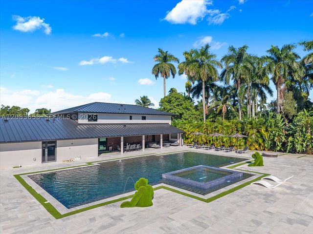 280 NE 156th St, Miami, FL 33162