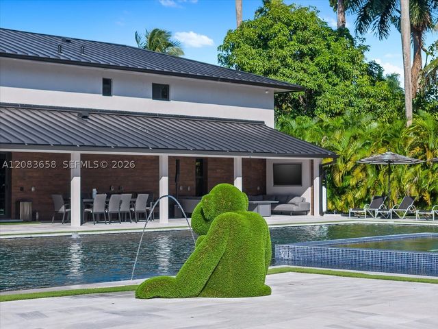 280 NE 156th St, Miami, FL 33162