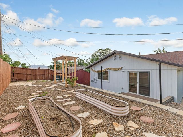 2504 E WILMINGTON AVE, Salt Lake City, UT 84109