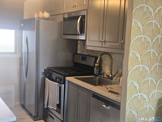 71 Strawberry Hill Avenue 601, Stamford, CT 06902