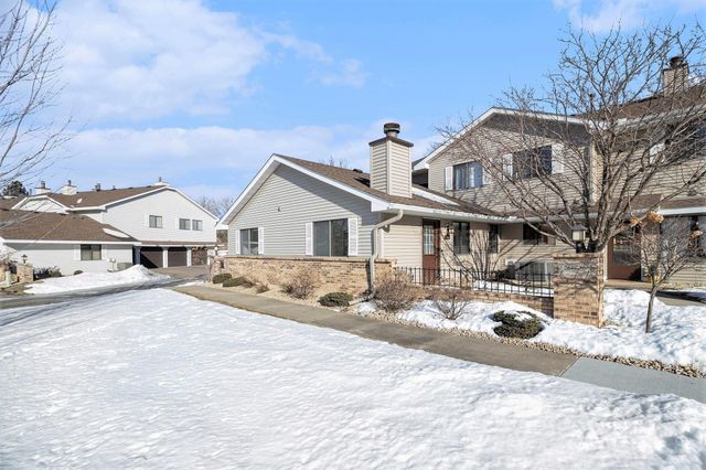 7648 Wedgewood Court N, Maple Grove, MN 55311