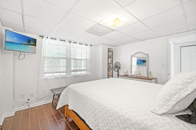 482 Meadowlark Dr., Surfside Beach, SC 29575