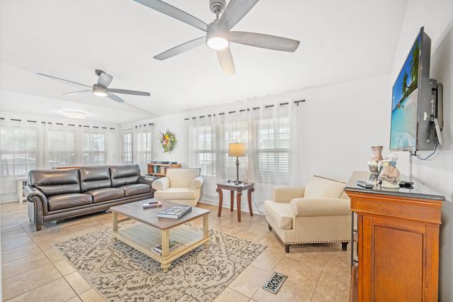 482 Meadowlark Dr., Surfside Beach, SC 29575