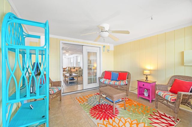 482 Meadowlark Dr., Surfside Beach, SC 29575
