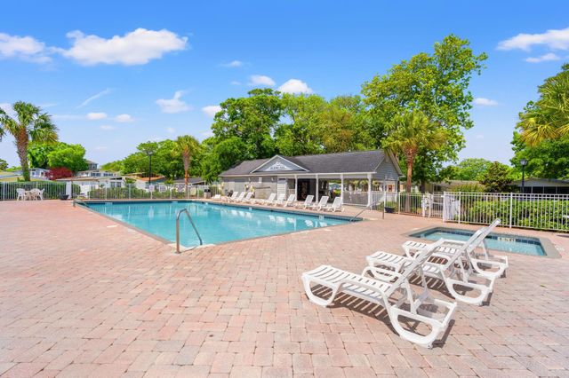 482 Meadowlark Dr., Surfside Beach, SC 29575