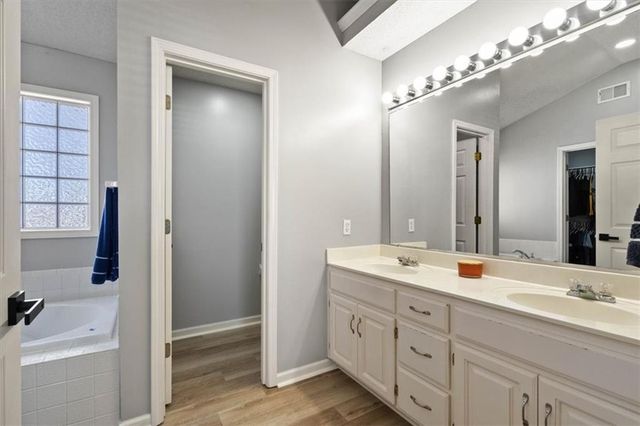 18160 W 159th Terrace, Olathe, KS 66062