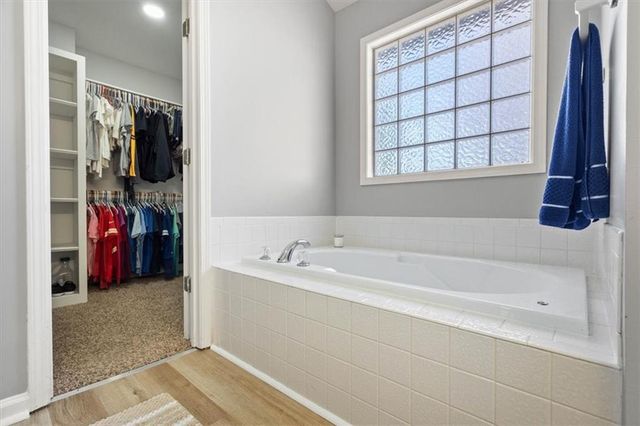 18160 W 159th Terrace, Olathe, KS 66062