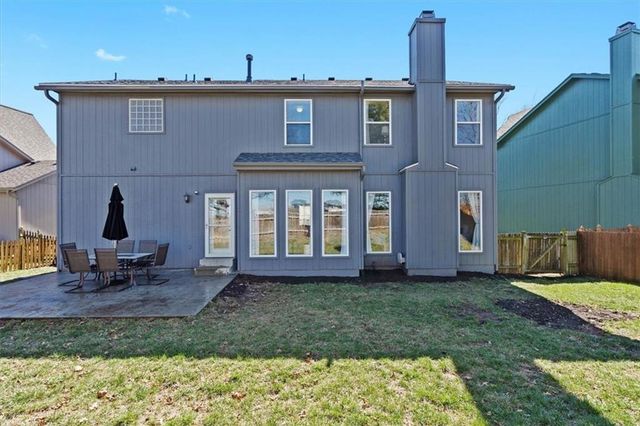 18160 W 159th Terrace, Olathe, KS 66062