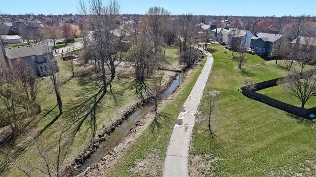 18160 W 159th Terrace, Olathe, KS 66062