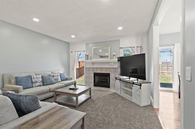 18160 W 159th Terrace, Olathe, KS 66062