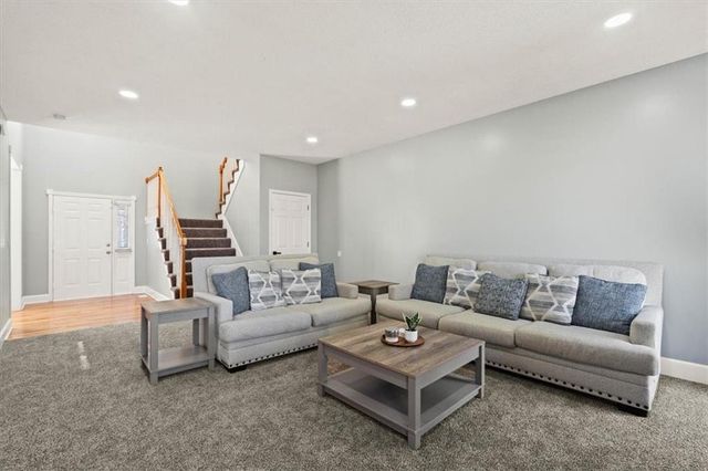 18160 W 159th Terrace, Olathe, KS 66062