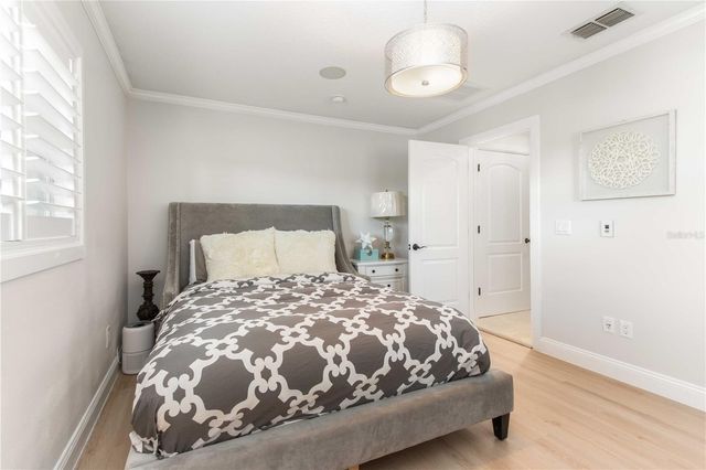 430 PALM ISLAND SE, Clearwater Beach, FL 33767