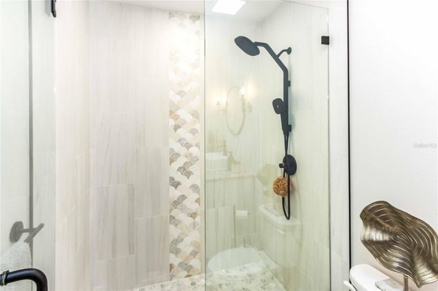 430 PALM ISLAND SE, Clearwater Beach, FL 33767