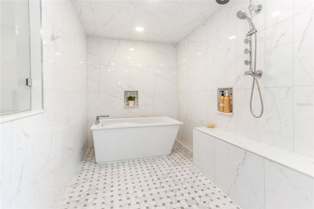 430 PALM ISLAND SE, Clearwater Beach, FL 33767