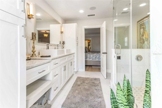 430 PALM ISLAND SE, Clearwater Beach, FL 33767