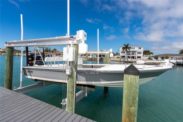 430 PALM ISLAND SE, Clearwater Beach, FL 33767