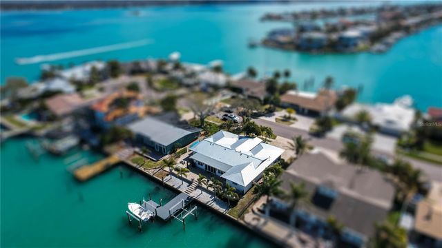 430 PALM ISLAND SE, Clearwater Beach, FL 33767