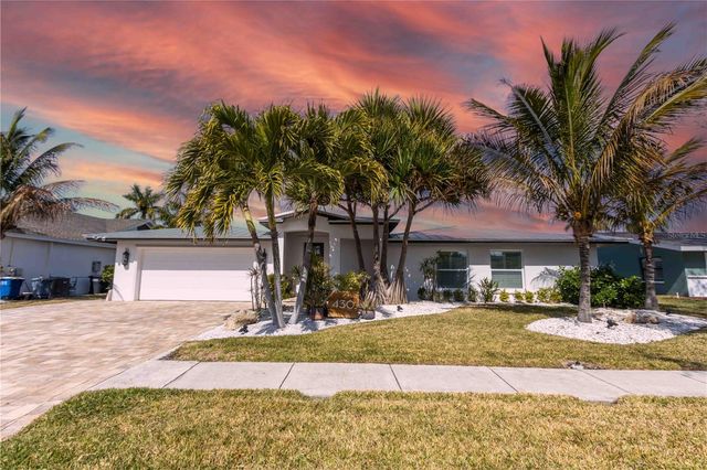 430 PALM ISLAND SE, Clearwater Beach, FL 33767