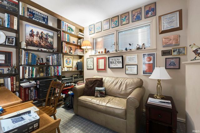 1935 New London Court, South Bend, IN 46637