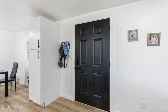 6737 S Fallon Place, Tucson, AZ 85757