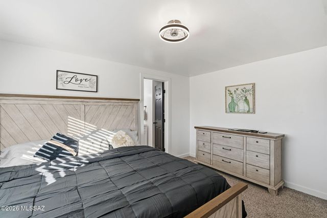 6737 S Fallon Place, Tucson, AZ 85757