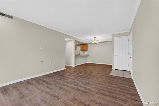 522 Nirk Avenue I, Kirkwood, MO 63122