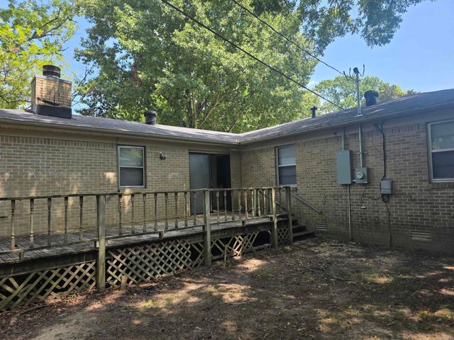 2106 Independence Avenue, Conway, AR 72034