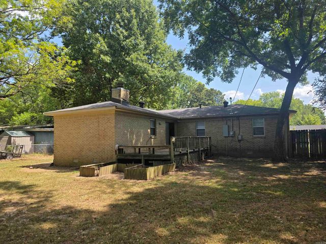 2106 Independence Avenue, Conway, AR 72034