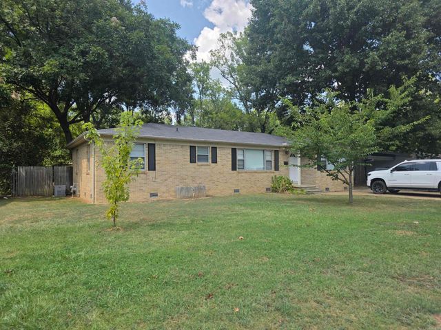2106 Independence Avenue, Conway, AR 72034