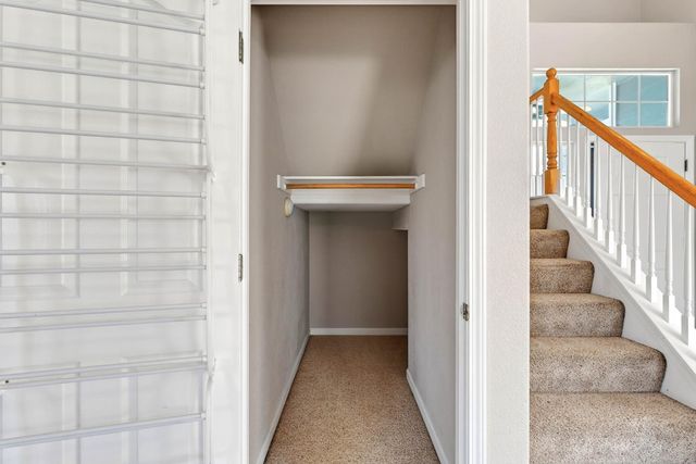 1232 Hollenbeck Ct, Oakdale, CA 95361