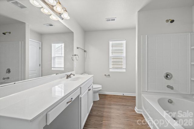 6013 Vista Woods Lane, Charlotte, NC 28215