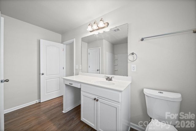 6013 Vista Woods Lane, Charlotte, NC 28215