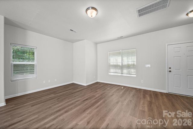 6013 Vista Woods Lane, Charlotte, NC 28215