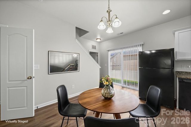 6013 Vista Woods Lane, Charlotte, NC 28215