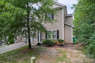 6013 Vista Woods Lane, Charlotte, NC 28215