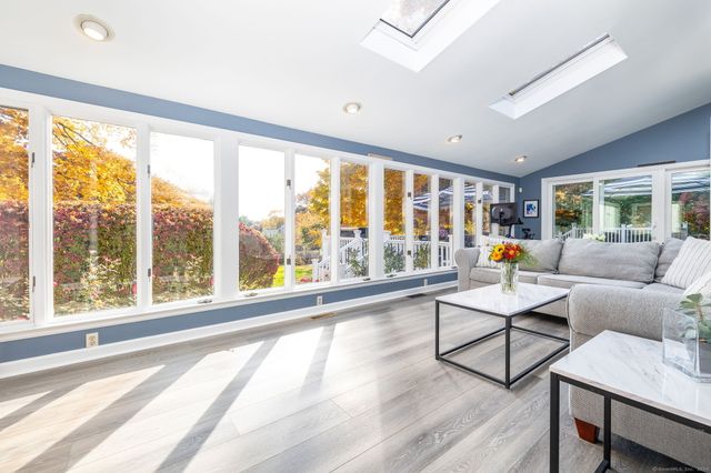 41 Soby Drive, West Hartford, CT 06107