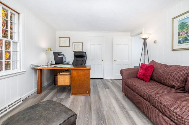 41 Soby Drive, West Hartford, CT 06107