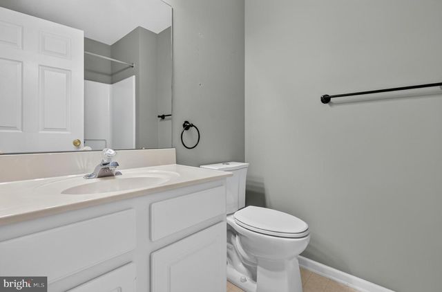 6207 COVENTRY WAY, Mount Laurel, NJ 08054