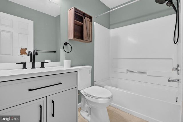 6207 COVENTRY WAY, Mount Laurel, NJ 08054