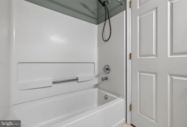 6207 COVENTRY WAY, Mount Laurel, NJ 08054