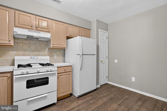6207 COVENTRY WAY, Mount Laurel, NJ 08054