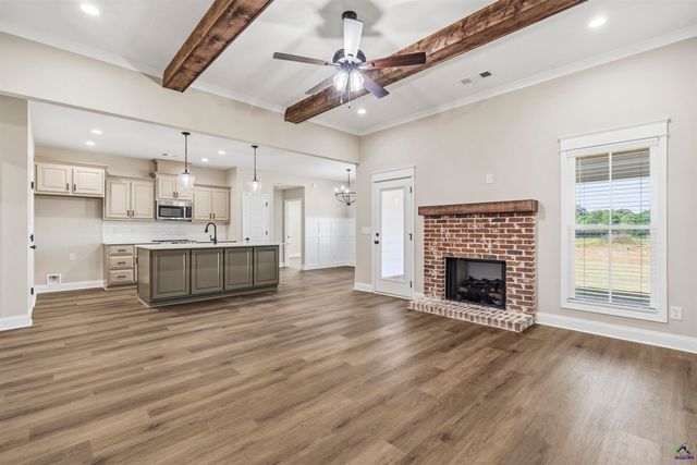 203 Sugar Creek Trail, Perry, GA 31069