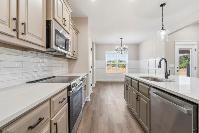 203 Sugar Creek Trail, Perry, GA 31069