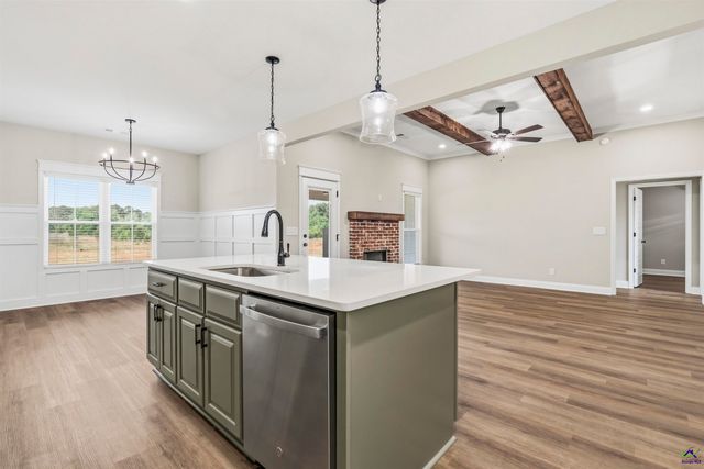 203 Sugar Creek Trail, Perry, GA 31069