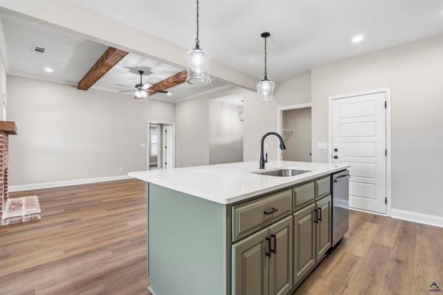 203 Sugar Creek Trail, Perry, GA 31069